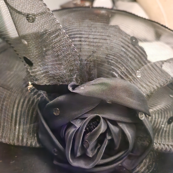 Hat gorgeous black Church hat w/ rhinestone - Picture 3 of 7